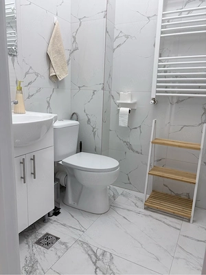 Garsoniera Regim Hotelier Militari Residence - imagine 5
