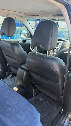 vând Subaru Forester  - imagine 2