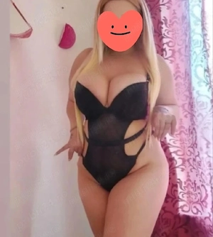 Blonda cu forme....noua in oras