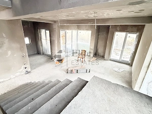 Vila / Casa de vanzare in Oradea, zona Dealuri - imagine 14