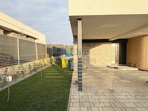 Vila / Casa de vanzare in Oradea, zona Dealuri - imagine 4