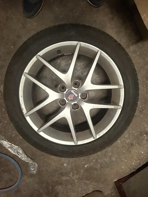 Anvelope cu jante  250 bucata