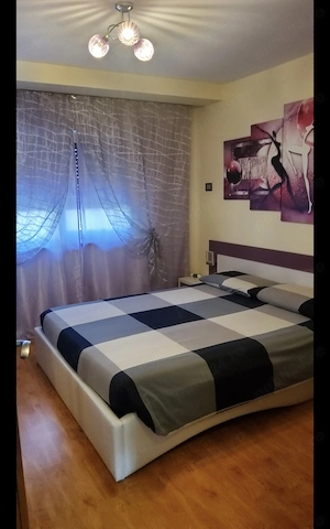 Apartament 3 camere decomandat, TOTAL RESTRUCTURAT, mobilat complet   Năvodari Sud - imagine 3