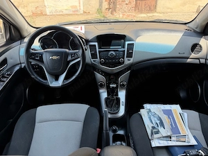 Chevrolet Cruze LT 1.8 Benzină 141 CP   210.000 KM   Unic Proprietar   2 Chei   Euro 5 - imagine 7