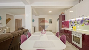 Apartament 4 camere Predeal | 125 mp + terasă 30 mp |Vedere la pădure - imagine 7