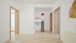 Apartament 4 camere Predeal | 125 mp + terasă 30 mp |Vedere la pădure - imagine 9