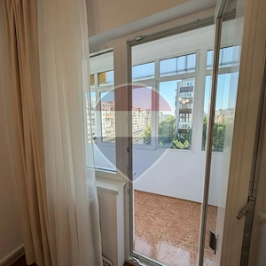 Apartament 3 camere | Bd. Independenței nr. 22 | Centru ,Decomandat - imagine 7