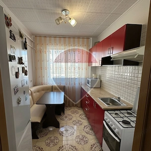 Apartament 3 camere · Podul Roș · Vedere Palas  Palatul Culturii - imagine 3