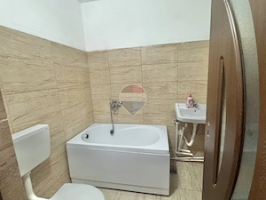 Casă de vanzare  2 camere | Strada Hategului | Oradea - imagine 5