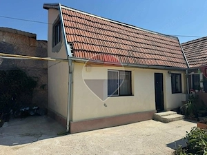 Casă de vanzare  2 camere | Strada Hategului | Oradea - imagine 7