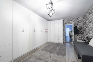 Proprietate industrialǎ 3 hale, teren 12.190 mp - imagine 13