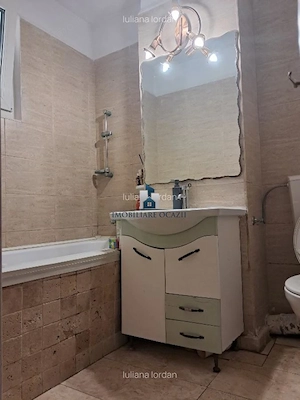 Vanzare Apartament 2 Camere Decomandat Bd.Alexandru Obregia - imagine 4