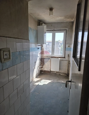 Apartament 3 camere, zona Sagului - Piata Doina, pret excelent - imagine 3