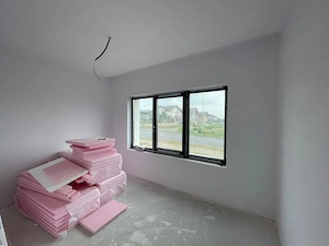 Comision 0 | Casa Individuala | 4 dormitoare | 3 Bai | Asfalt | Giarmata-Mare - imagine 10