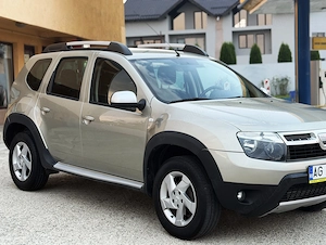 Dacia Duster 4x4 diesel 1.5 - imagine 5