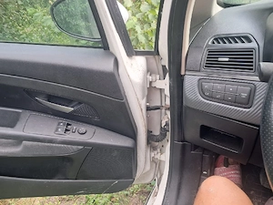 Dezmembrez Fiat punto