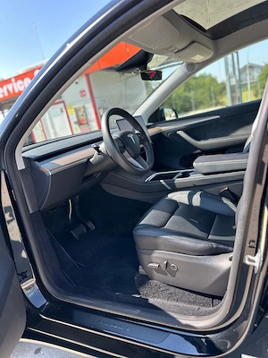 Tesla Model Y, 2024 - imagine 6