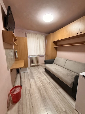 Închiriez garsonieră situată în Complexul Studențesc 