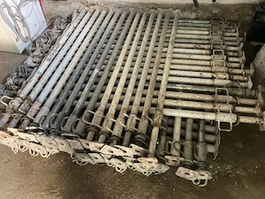 Popi metalici de inchiriat cu dimensiunea 1,75 m pana la 3 m 