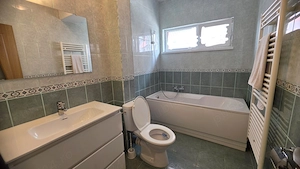 Apartament cu 3 camere - imagine 8