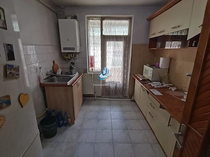 Apartament 3 camere, parter, Zona Carrefour Precista - imagine 6