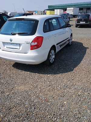 Scoda Fabia 2011 1.6 tdi - imagine 2