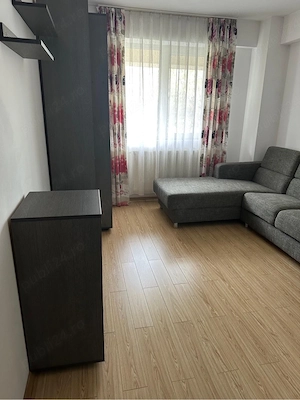 Inchiriez Apartament 3 camere, zona Trapezului - imagine 5
