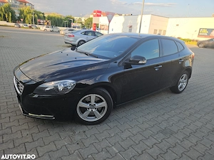 Volvo V40 , 2016 , diesel , automata , 215.000km  - imagine 2
