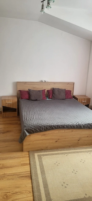 Închiriez apartament  - imagine 5
