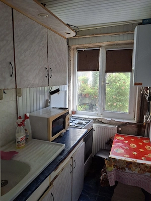închiriez apartament cu doua camere  - imagine 5
