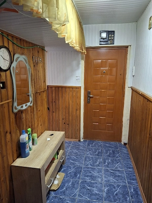 închiriez apartament cu doua camere  - imagine 6