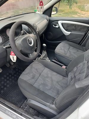 Dezmembrez Dacia Logan 1.2 - imagine 4