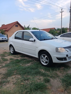 Dezmembrez Dacia Logan 1.2 - imagine 2