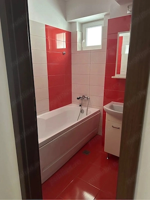 Apartament 3 camere, etaj 1, parcare inclusa, 2 băi, zona Trapezului - imagine 8