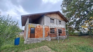 Casă Suseni-Cersani construcție solidă, teren 578 mp, zona superba - imagine 4