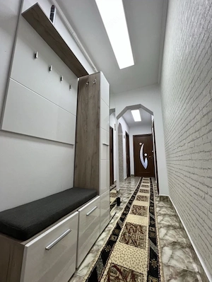 Apartament 2 camere decomandat, zona Big Center - imagine 5