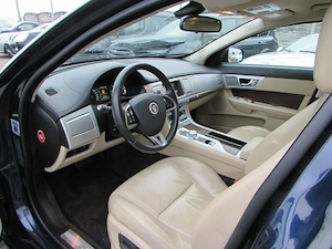 Vand Jaguar XF fabricatie 2014 - imagine 3