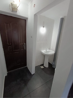 Garsoniera la H1 - imagine 2