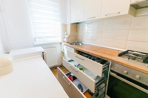 Apartament 3 camere, 53 mp, zona Craiovita Noua - imagine 2