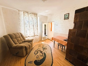 Casă renovată | teren generos 2252 mp si acces din 2 străzi - imagine 6