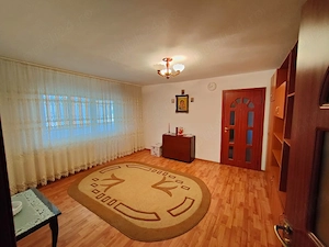 Apartament 2 camere semidecomandat