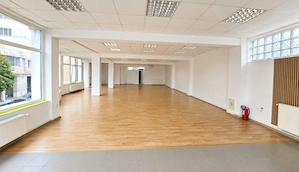 Inchiriere spatiu comercial-sala diverse Centru Pitesti - imagine 4