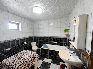 Casa de vanzare , aprox. 10 km de Pitesti , Golesti , Stefanesti , Arges  - imagine 5