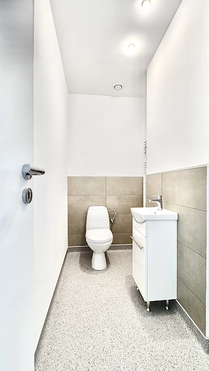 Proprietar inchiriez spatiu 100mp utili,  zona centrala Arad (Piata Mica) pentru firme - imagine 5