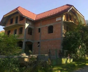 Vilă la rosu - 15 camere, 700mp, Băile Tusnad, jud. Harghita - imagine 3