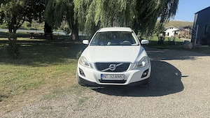 Vând Volvo xc60 anul 2010  - imagine 2