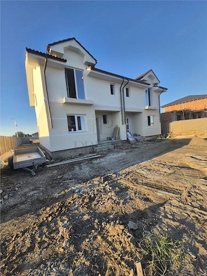 Duplex nou - 3 dormitoare - bucatarie inchisa - zona buna - imagine 2