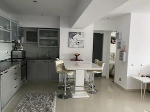 Inchiriere Apartament 2 camere  lux Alba Iulia, bloc 2011, incazire pardoseala