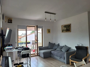 Apartament 4 camere Decomandat Damaroaia  - imagine 8