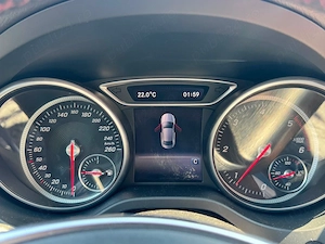 Mercedes Cla 180 D  - imagine 6